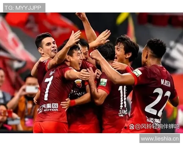 亚冠联赛激战正酣 各队拼尽全力争夺荣耀时刻